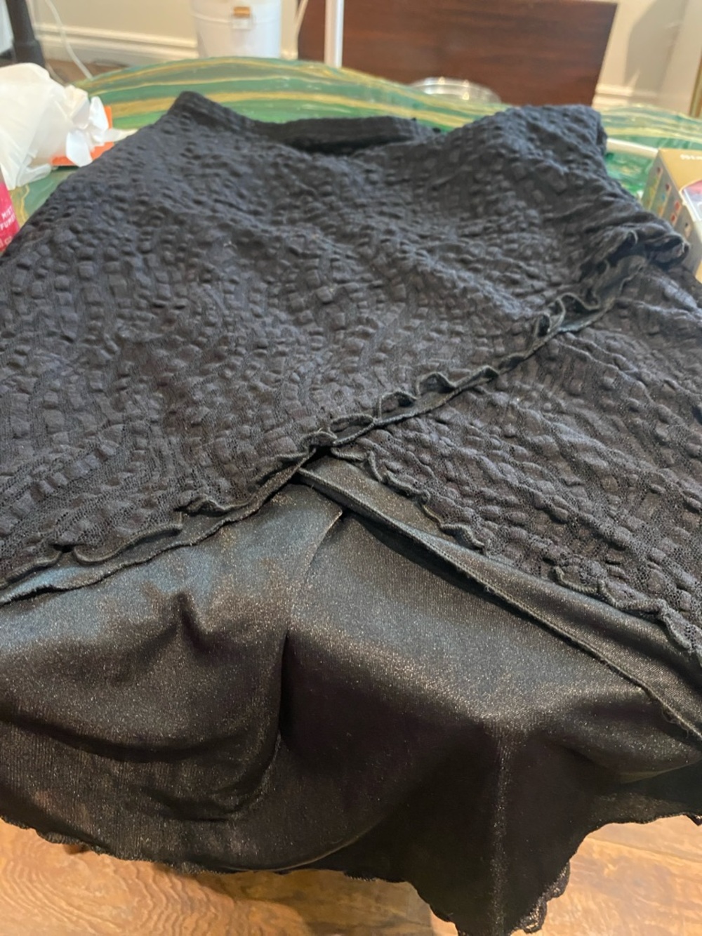 X•S (Medium Size) Black Lace Skirt with lining